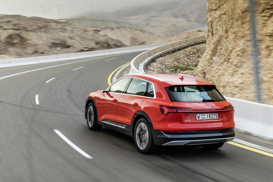  Audi e-tron 55 Quattro 2019 года  (WW) (фото 95 из 452)